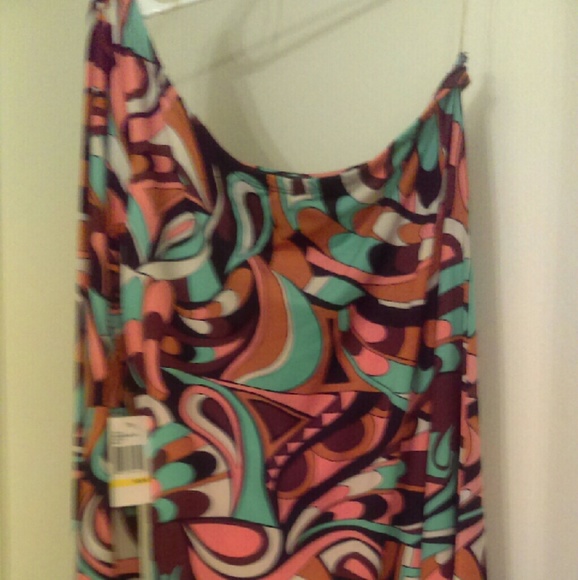 OFF YOUR SHOULDER - Picture 2 of 3